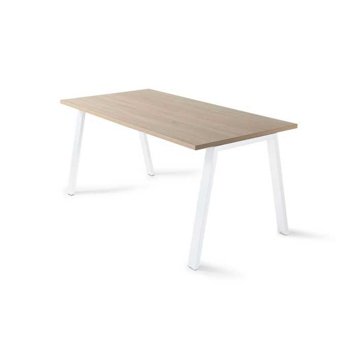 Mesa de oficina ATRIO, patas metálicas abiertas, tablero en blanco u olmo, fondo 80 cm